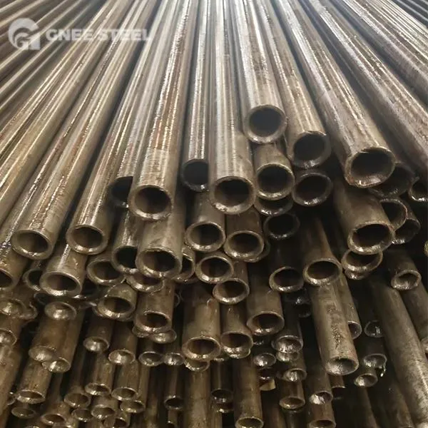 Tubi e tubi in acciaio dolce 15S10