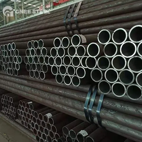 Tubi in acciaio senza saldatura DIN 17175 St35.8