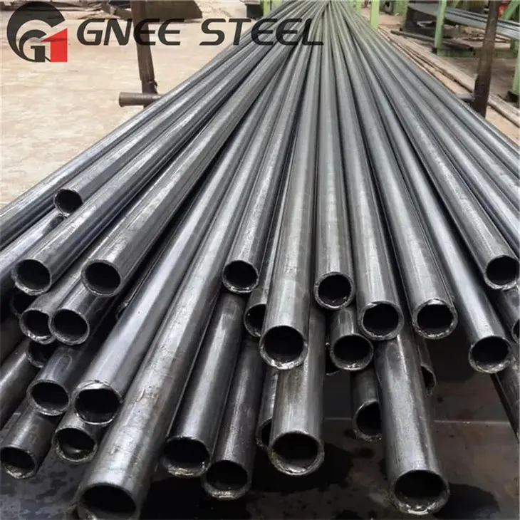 Tubo di precisione senza saldatura DIN 2391 St45