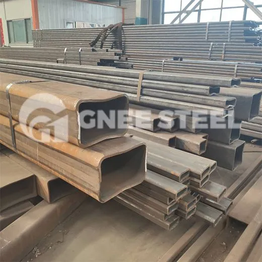 Tubo quadrato con rivestimento strutturale